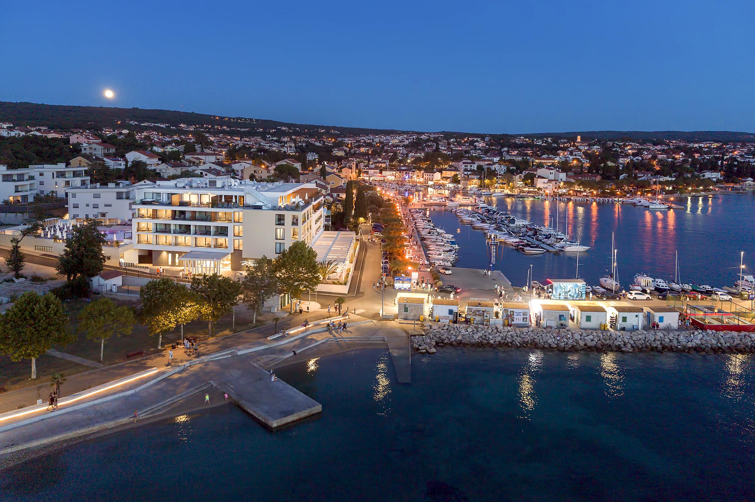 Hotel Luxury Riva 5*