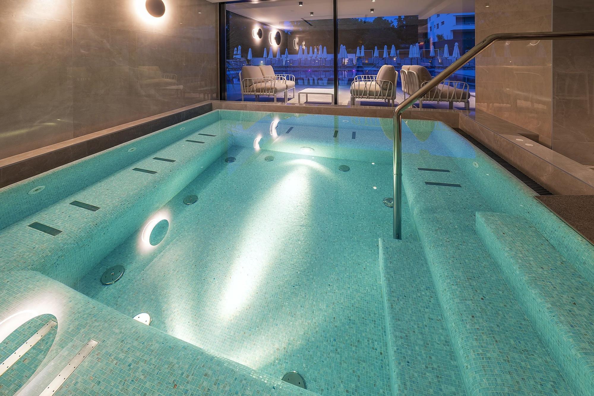 Luxury Riva 5*